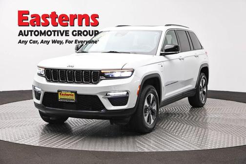 Bright White Clearcoat 2023 Jeep Grand Cherokee 4xe Base