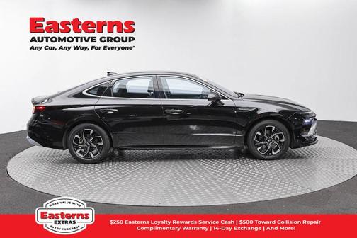 Onyx Black 2024 Hyundai SONATA SEL