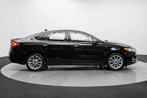 Photo 4 of 63 of 2020 Ford Fusion Titanium