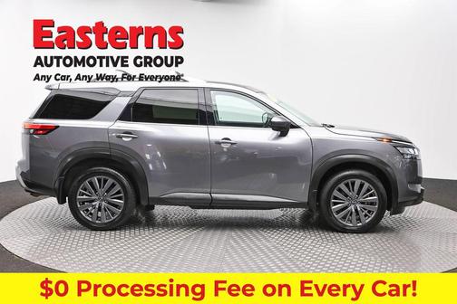 Gun Metallic 2023 Nissan Pathfinder SL 4WD