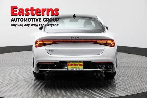 2022 Kia K5 EX