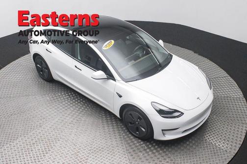 White 2023 Tesla Model 3 Standard Range