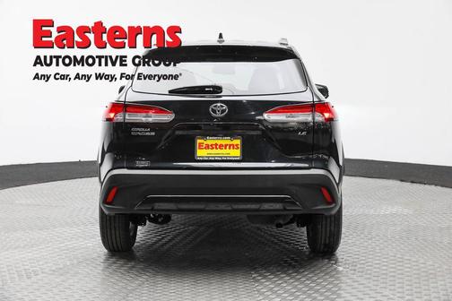 2025 Toyota Corolla Cross LE