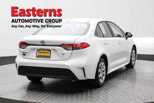 Ice Cap 2025 Toyota Corolla LE