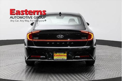 2022 Hyundai SONATA Hybrid Limited