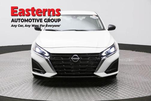 Glacier White 2025 Nissan Altima 2.5 SV