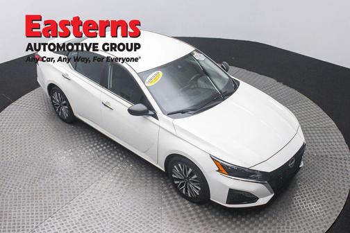 Glacier White 2025 Nissan Altima 2.5 SV