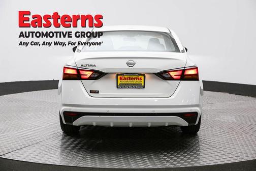 Glacier White 2025 Nissan Altima 2.5 SV