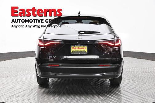 Crystal Black Pearl 2024 Honda HR-V LX