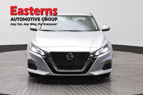 Brilliant Silver Metallic 2022 Nissan Altima 2.5 SV