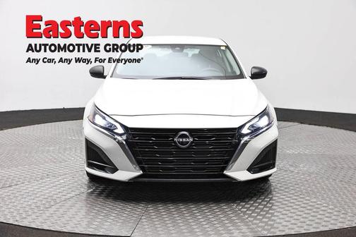 Pearl White Tricoat 2025 Nissan Altima 2.5 SV