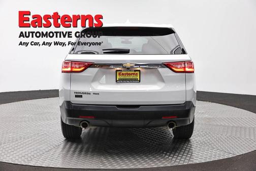 Summit White 2021 Chevrolet Traverse LS