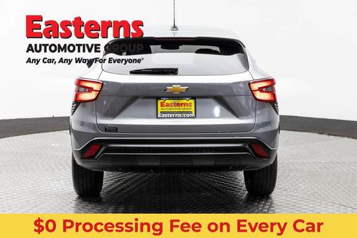 Sterling Gray Metallic 2024 Chevrolet Trax LS