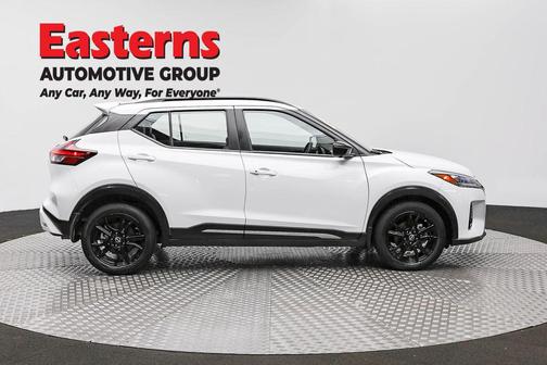 Fresh Powder 2023 Nissan Kicks SR
