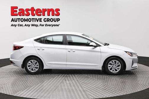 Quartz White Pearl 2020 Hyundai ELANTRA SE