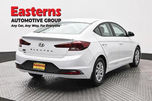 Quartz White Pearl 2020 Hyundai ELANTRA SE