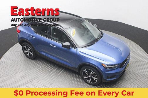 Bursting Blue Metallic 2020 Volvo XC40 T5 R-Design