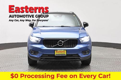 Bursting Blue Metallic 2020 Volvo XC40 T5 R-Design