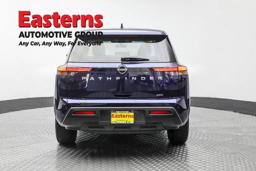 2022 Nissan Pathfinder S 4WD