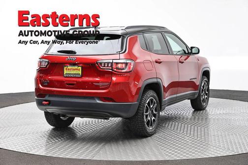 Red Hot Pearlcoat 2025 Jeep Compass Trailhawk