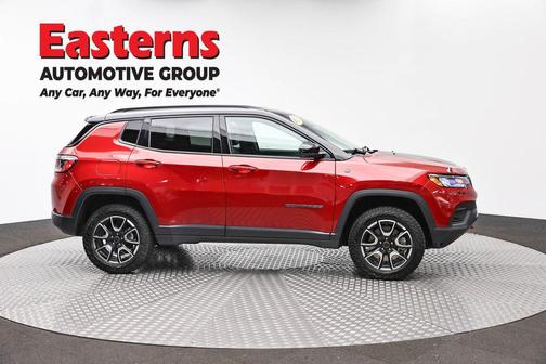Red Hot Pearlcoat 2025 Jeep Compass Trailhawk
