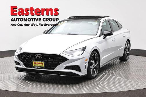 Quartz White 2022 Hyundai SONATA SEL Plus