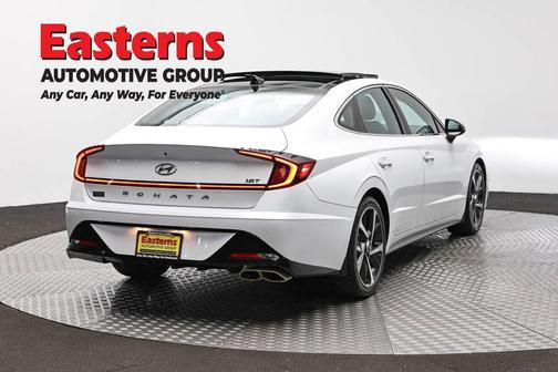 Quartz White 2022 Hyundai SONATA SEL Plus