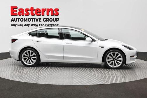 Pearl White Multi-Coat 2019 Tesla Model 3 Long Range