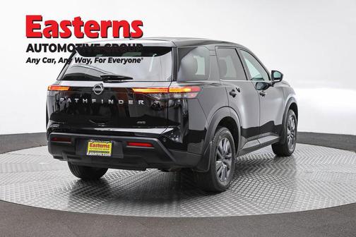 Super Black 2024 Nissan Pathfinder S 4WD