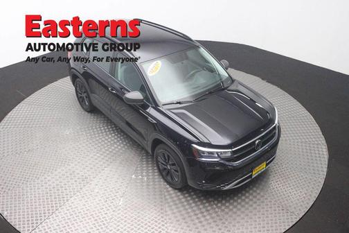 Deep Black Pearl 2022 Volkswagen Taos 1.5T S