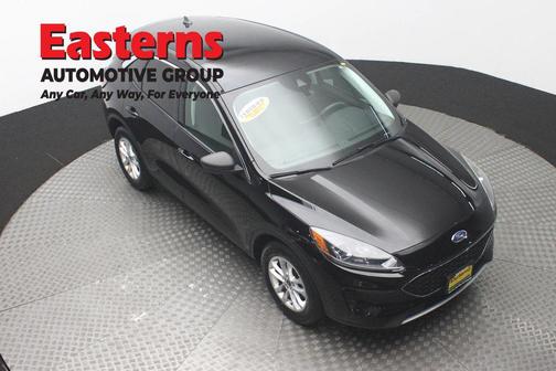 AGATE BLACK METALLIC 2022 Ford Escape SE