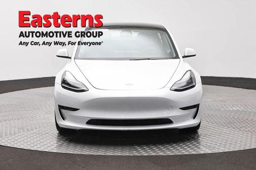 White 2023 Tesla Model 3 Standard Range