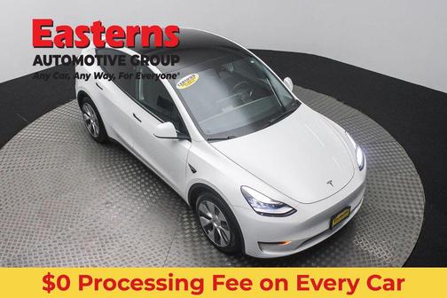 Pearl White Multi-Coat 2022 Tesla Model Y Long Range Dual Motor All-Wheel Drive