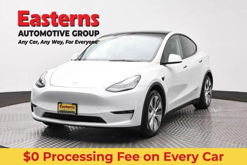 Pearl White Multi-Coat 2022 Tesla Model Y Long Range Dual Motor All-Wheel Drive