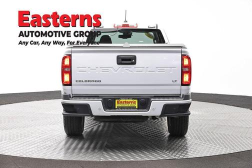 Summit White 2022 Chevrolet Colorado LT