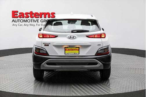 2022 Hyundai KONA SE
