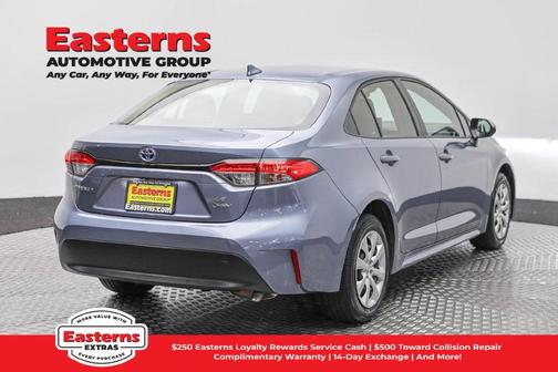 Celestite 2025 Toyota Corolla Hybrid SE