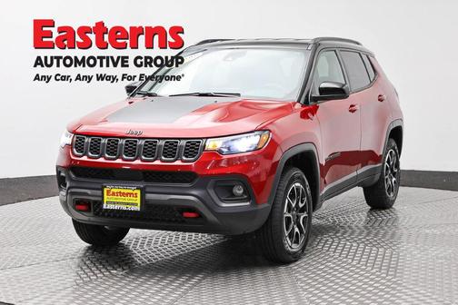 Red Hot Pearlcoat 2025 Jeep Compass Trailhawk