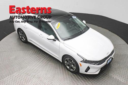 2022 Kia K5 EX