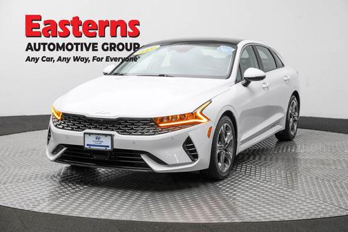 2022 Kia K5 EX