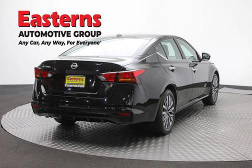 Super Black Clearcoat 2025 Nissan Altima 2.5 SV