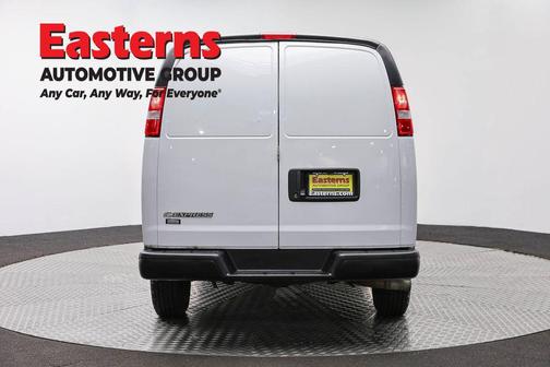 Summit White 2021 Chevrolet Express 2500 Work Van