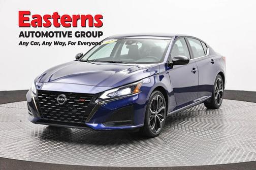 Deep Blue Pearl 2024 Nissan Altima SR FWD