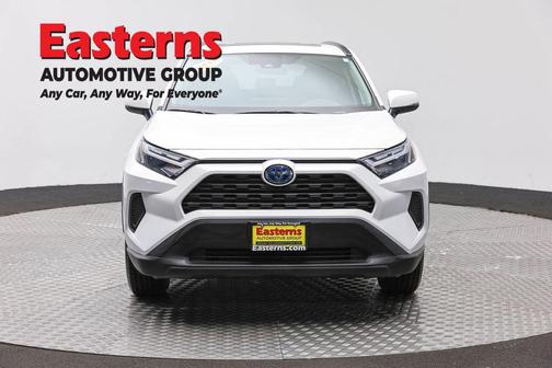 Ice Cap 2024 Toyota RAV4 Hybrid XLE