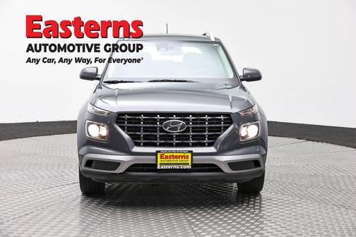 Ecotronic Gray 2024 Hyundai VENUE SEL