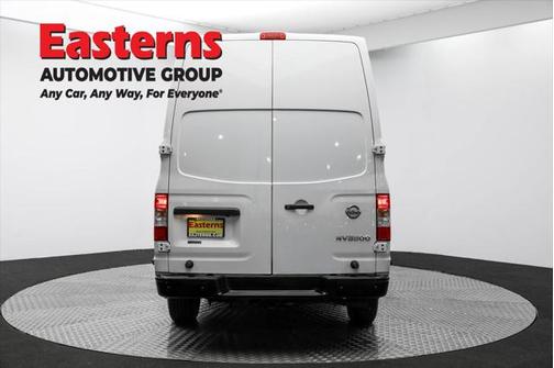2021 Nissan NV Cargo NV3500 HD S V8