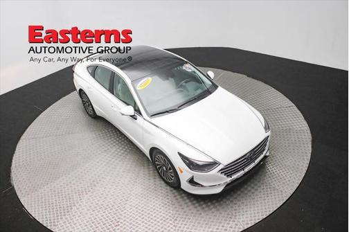 2022 Hyundai SONATA Hybrid Limited