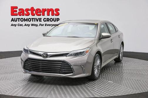 Creme Brulee Mica 2017 Toyota Avalon Limited