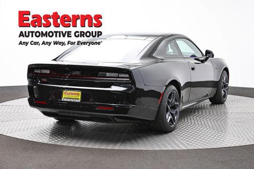 Diamond Black Crystal Pearlcoat 2024 Dodge Charger Daytona R/T