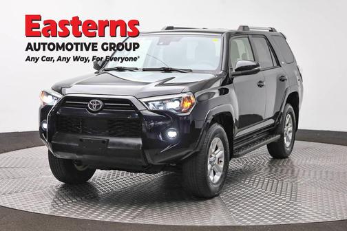 Midnight Black Metallic 2022 Toyota 4Runner SR5 Premium